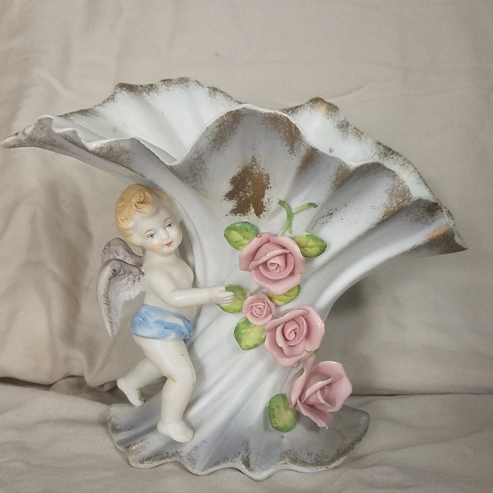Vintage Cherub Figural Vase Japan White Pink Good Gold Trim Porcelain Angel Rose